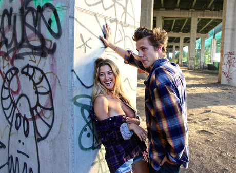 Lindsey Kevitch hd model photos