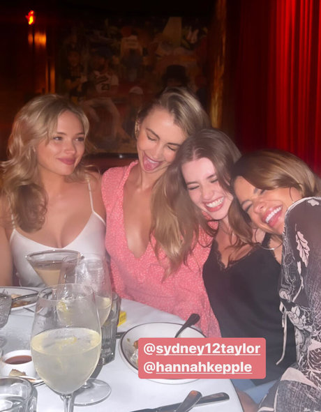 Natalie Alyn Lind model best pictures