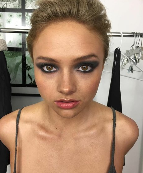 Natalie Alyn Lind xxx star photo