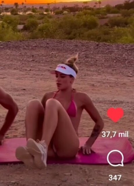 Leticia Bufoni star exclusive pics