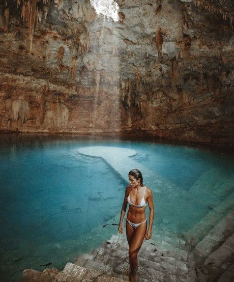 Leticia Bufoni pornstar art archive