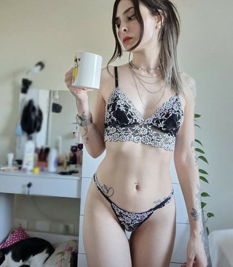 Angel DG high quality actress pic