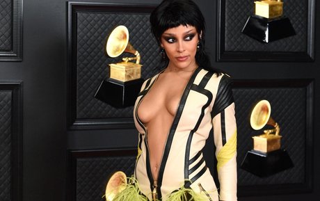 ebony lesbian onlyfans beautiful xxx pic