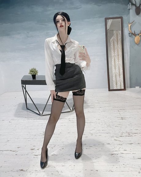 tenletters model hd photos