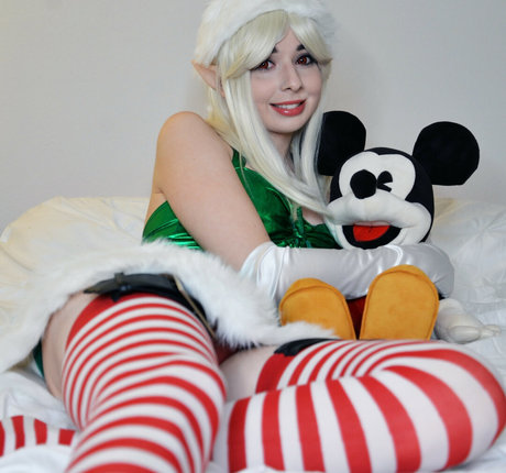 The Sphere Hunter art model photos