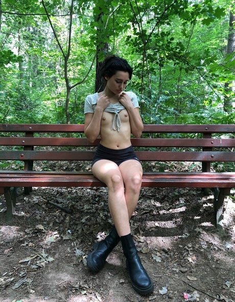 Li lana pretty pornstar photo