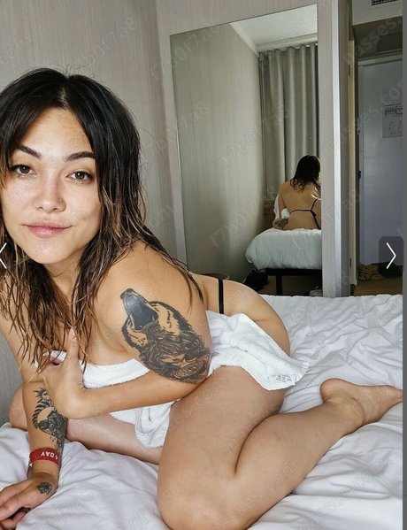 AvaGG star nudes archive