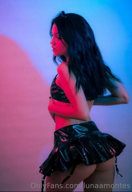 Luna Montes model top img