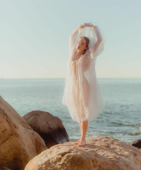 queen astraea erotic star image