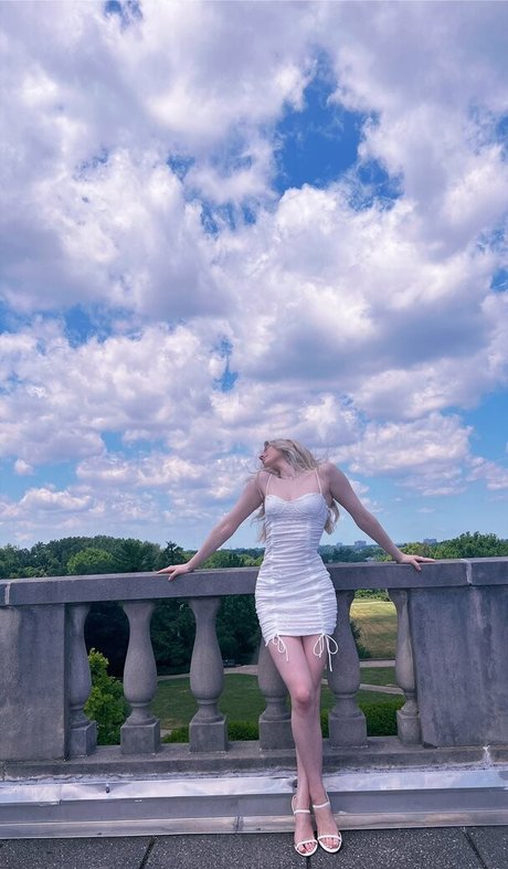 Loveabilities pretty pornstar pic