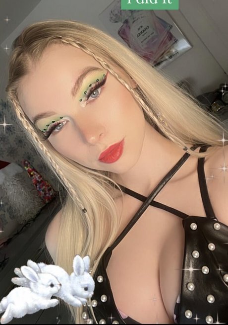 Loveabilities hot pornstar pictures