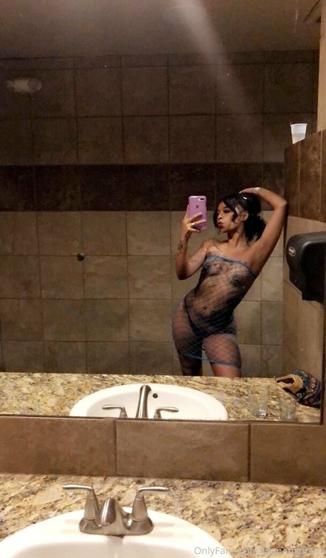 tsunamimami adult model picture