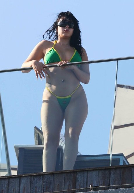 Kali Uchis pornstar erotic gallery