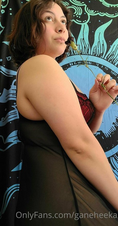 ganeheeka sexy star photo