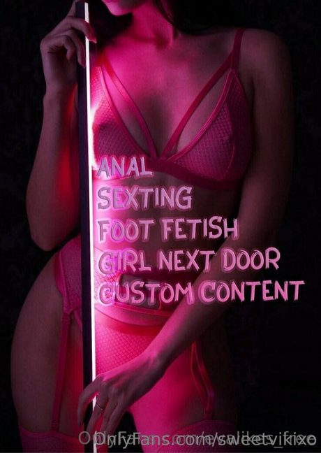 sweetvikixo nude star image