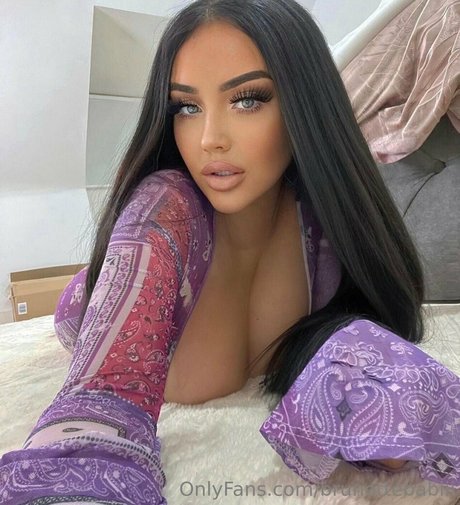 brunettebabiii porn star images