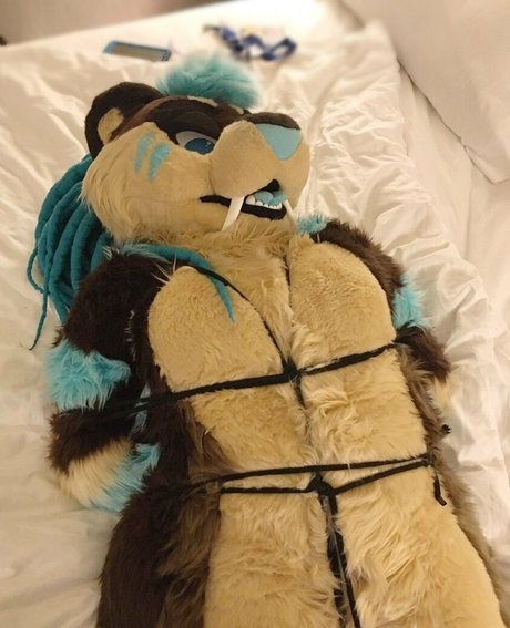 saberthot art model archive