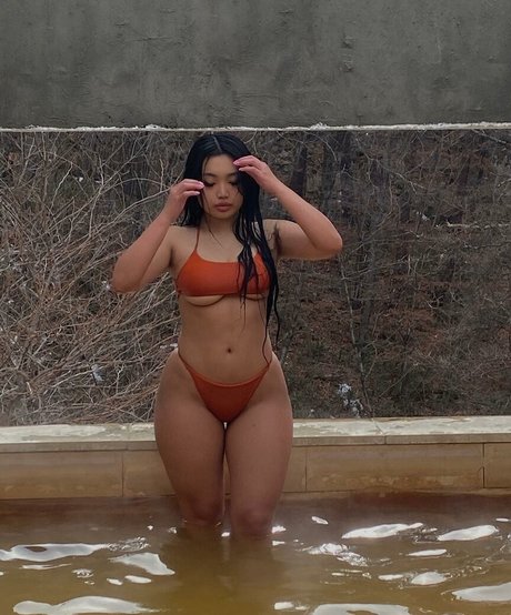 busty lingerie onlyfans exclusive images