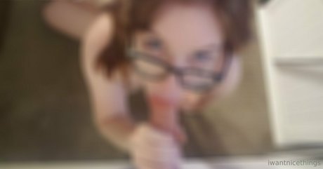 iwantnicethings model sexy photo