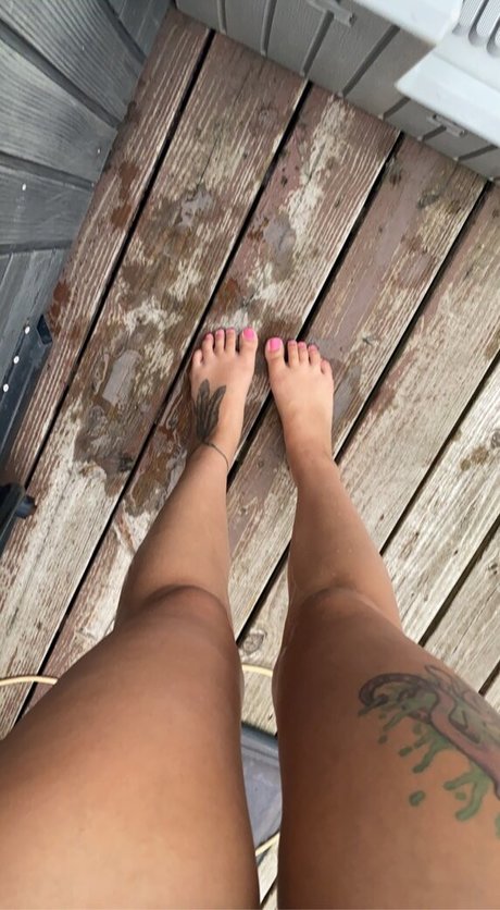 Pandahugz star nude image