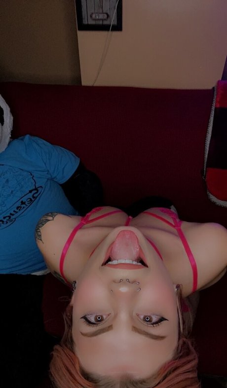 Pandahugz model pretty pics