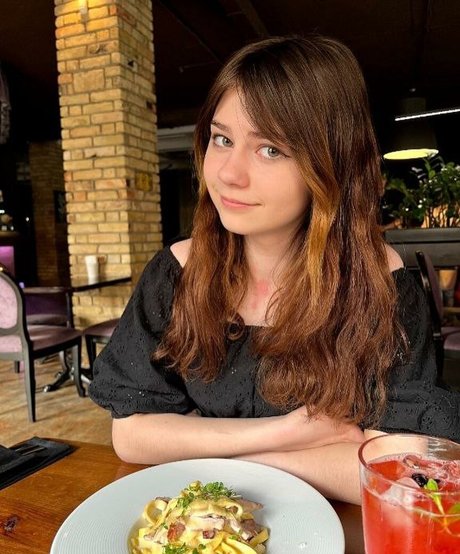 hdsonki beautiful actress pic