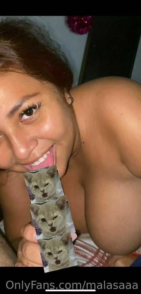 MalaSA star nude photo