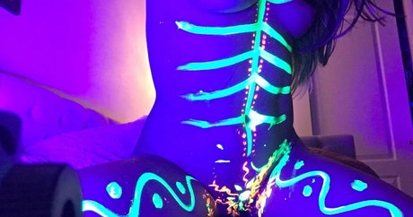 luxie xo model exclusive picture