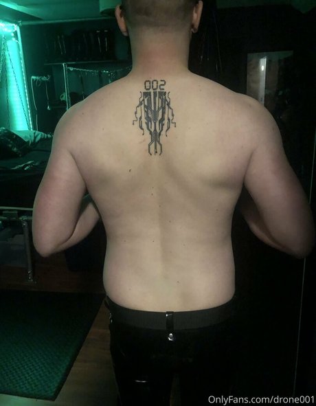 drone001 star nudes galleries