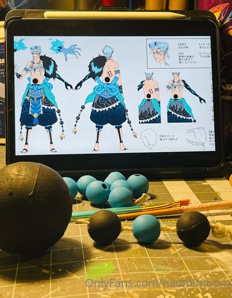 naomimoonz free pornstar pics