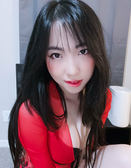 yooniefree model nude images