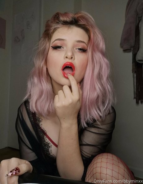 bbyminxx nude model pic