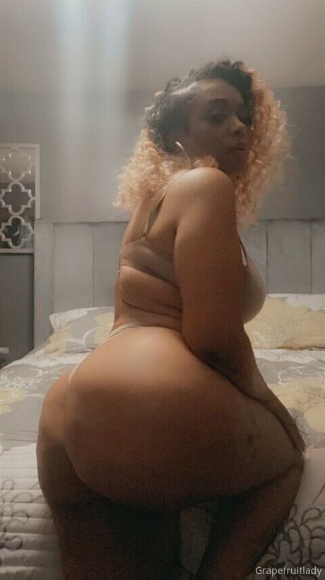 Grapefruitlady star photo