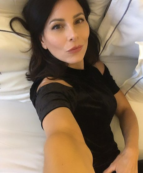 Lucrezia Millarini pornstar archive