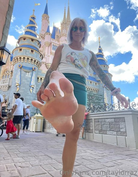 taylorraz model hd photos