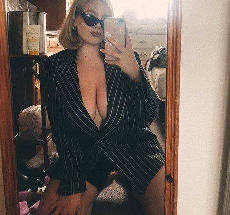 annabelbabes best model pics