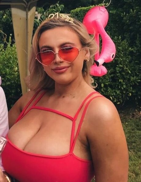 annabelbabes pornstar perfect img