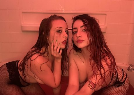 neoma moon adult star pic