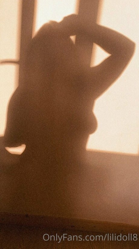 lilidoll8 pornographic model pics