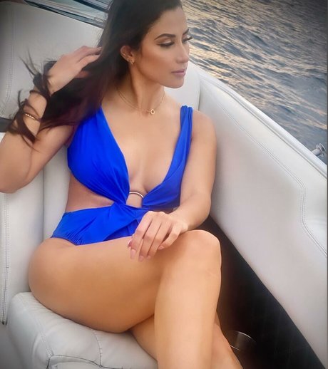 Susy Almeida star exclusive pictures