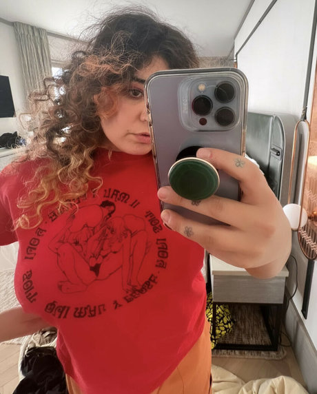 Remi Wolf best actress galleries