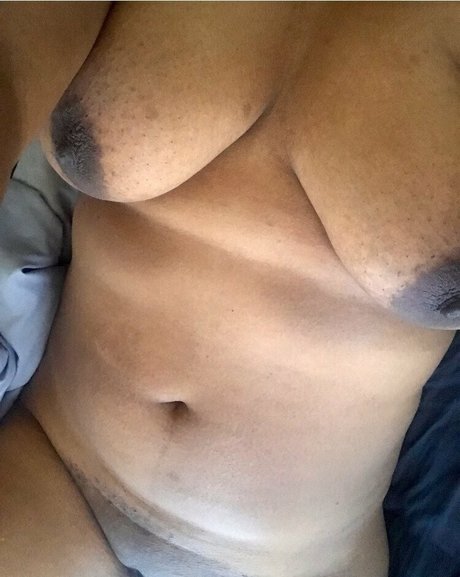 violetdelux nudes model picture