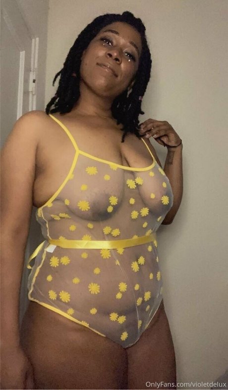 violetdelux xxx model galleries