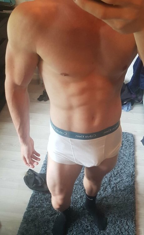 zedldn star nude photos