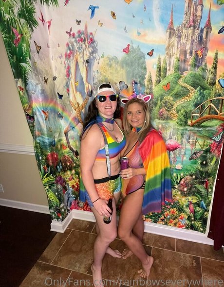 rainbowseverywhere nudes star pictures