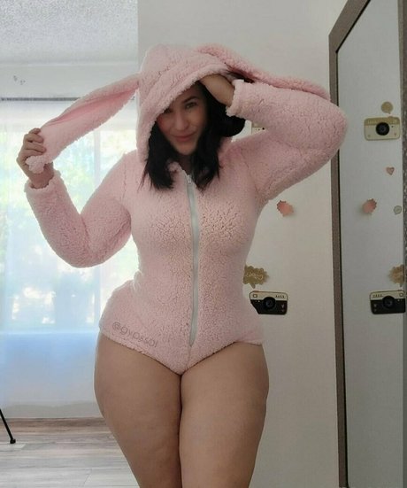 gyppyworldfreeforever model sexy image