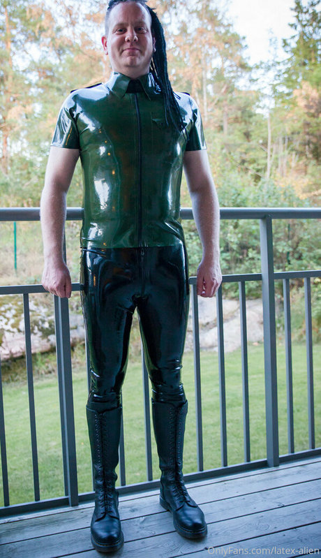 latex alien naked pornstar img