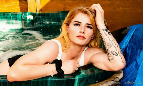 misslucy110 nude actress image