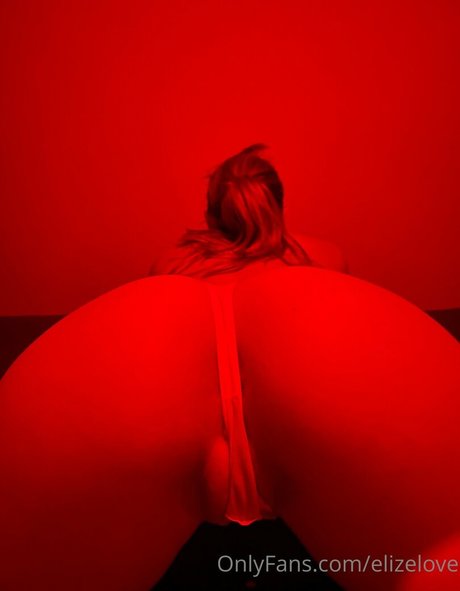 elizelove sexy pornstar picture