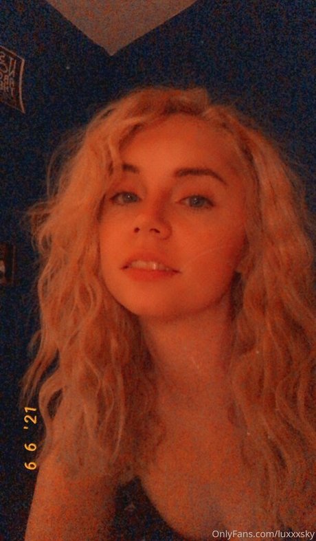 luxxxsky star top pics